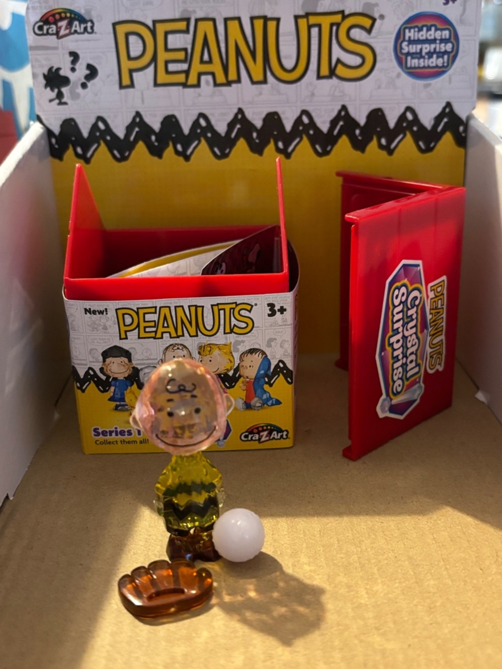 CraZArt Charlie Brown, Glove and Ball Peanuts Crystal Toy Pack